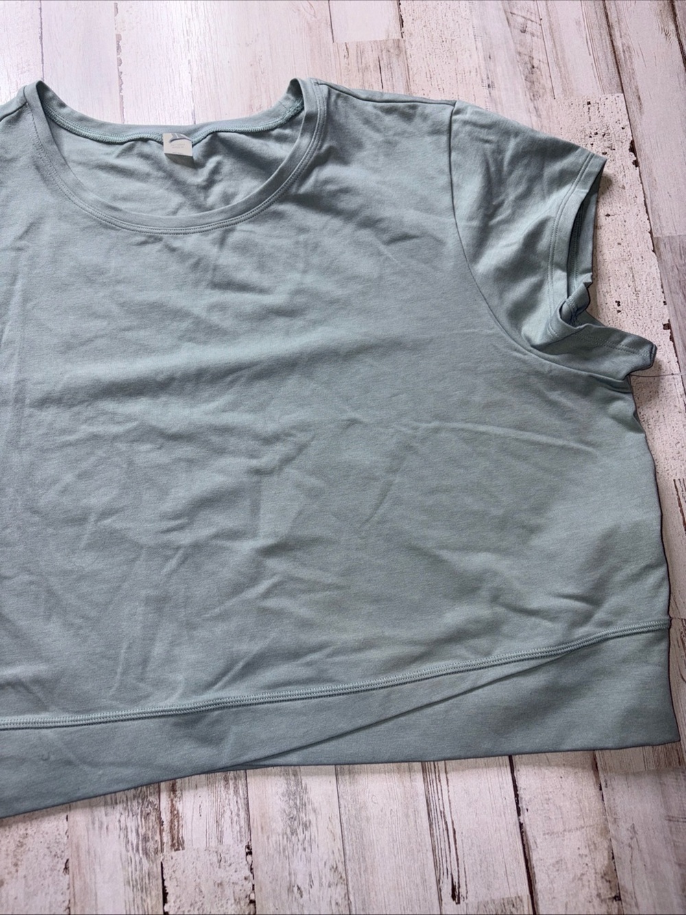 Old Navy PowerChill Cropped Cross Front T-Shirt 3X Osage Green Stretch Top Tee - Picture 8 of 11